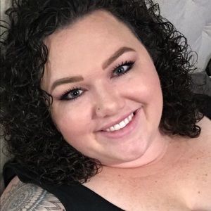 Meet your Posher, Gwen